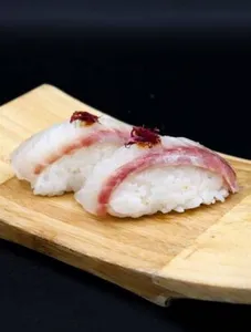 Nigiri Sushi Dorade